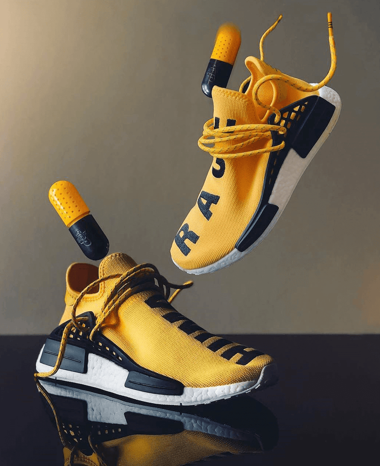 Sneakers with odor-repellent pill: freshness protection for your footwear
